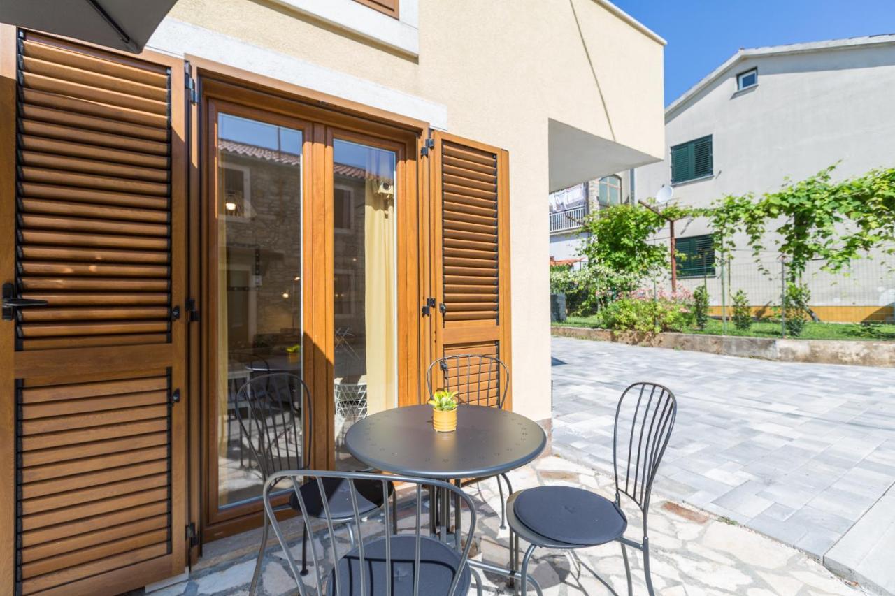 Apartments Agata Novigrad  Exterior photo