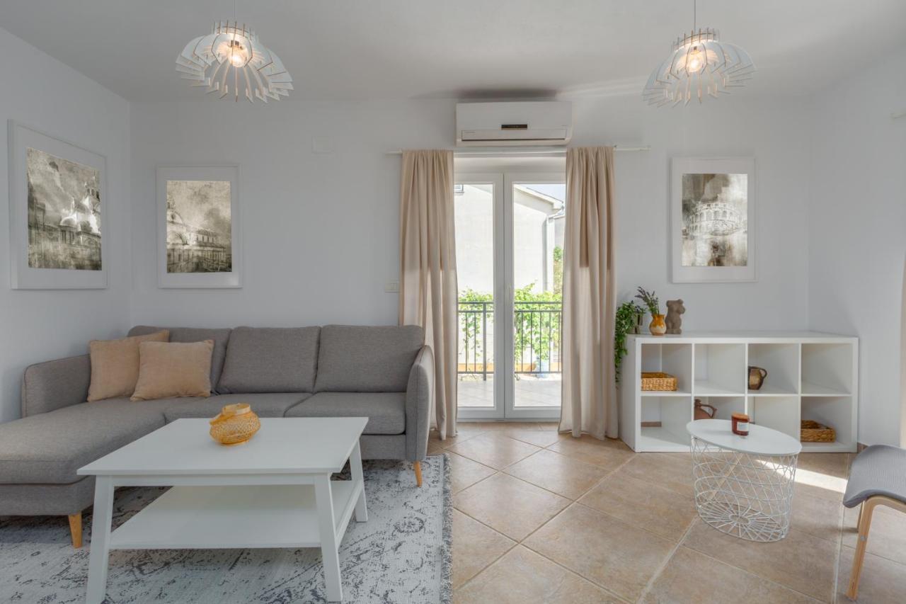 Apartments Agata Novigrad  Exterior photo